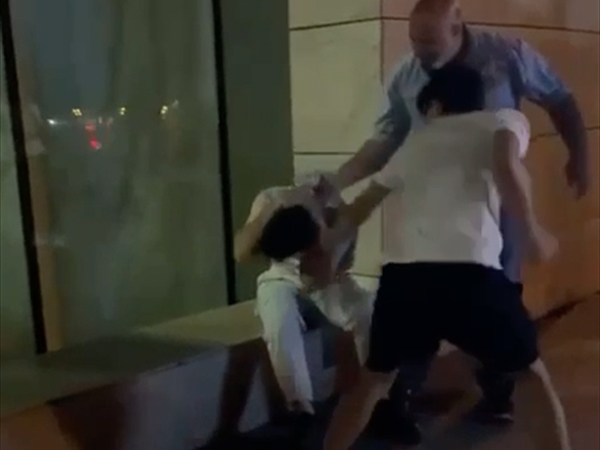 اعتداء وحشي... ما علاقة مستشار ميقاتي ونجله؟