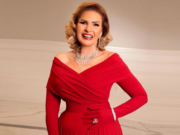 يسرا هي هي لم تتبدّل منذ نصف قرن