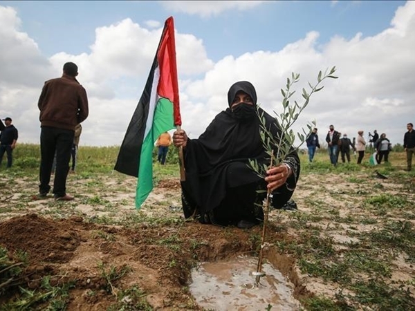 من إعلام العدو: بعيداً عن الأضواء: القضم مستمر وضم منطقة [...]