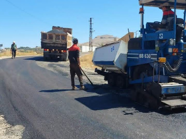 بين الزفت البابوي والزفت الانتخابي اللبنانيون يتنفّسون الصعداء