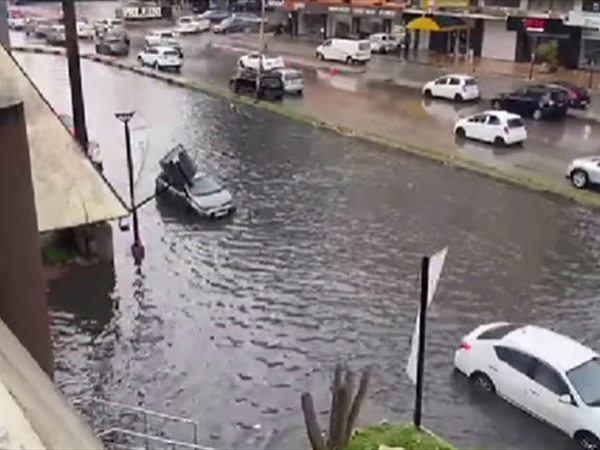 وزير الأشغال: من الطبيعي أن تحدث فيضانات