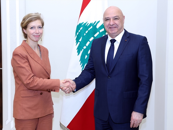 وفد سعودي إلى بيروت لإعادة العلاقات التجارية بين البلدين