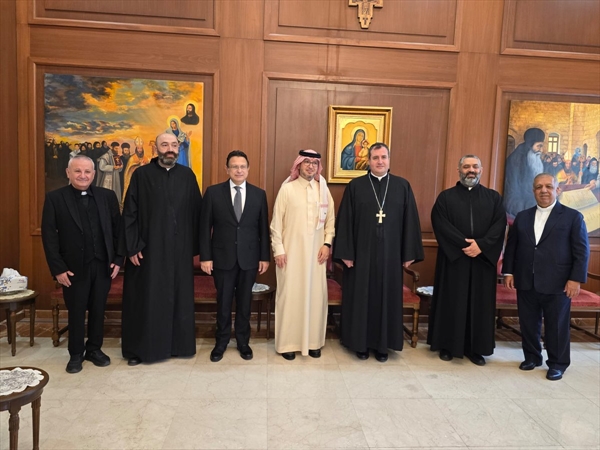 بخاري زار «الرهبانية المارونية» تعزيزاً للتلاقي