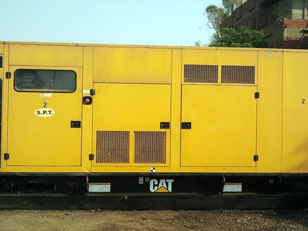 مافيا الاشتراكات الكهربائية في لبنان: احتكار الظلام وضرورة الحلول الجذرية