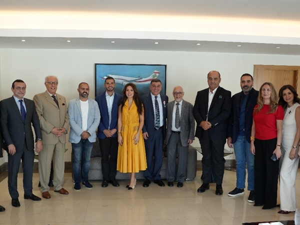 تقليد  محمد الحوت وسام الاستحقاق برتبة ضابط من «فرسان مالطا»