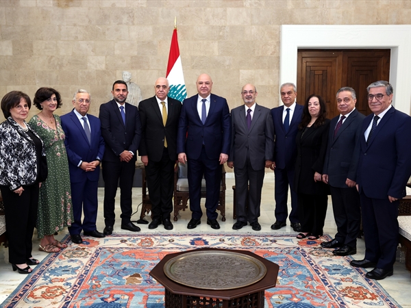 عون لنقابة المحررين: الحوار قبل الانتخابات «حوار طرشان».. ننتظر ردّ إسرائيل على طرح التفاوض ولا تلزيم سوريا للبنان