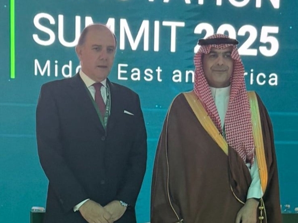 حاكم مصرف لبنان شارك في «قمة الابتكار» واتفق مع نظيره السعودي على إبقاء قنوات التواصل مفتوحة