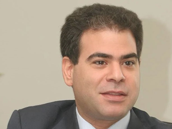 السياسيون يستذكرون بيار الجميّل في الذكرى 19 لإغتياله وعون يتصل بالرئيس الجميّل مُشيداً بمواقف الراحل السيادية