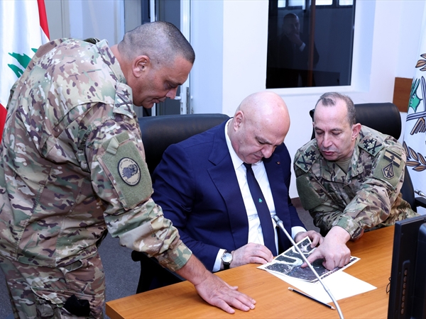 عون في زيارة تفقّدية لقيادة جنوب الليطاني: الجيش ثابت في الدفاع عن السيادة والاستقلال