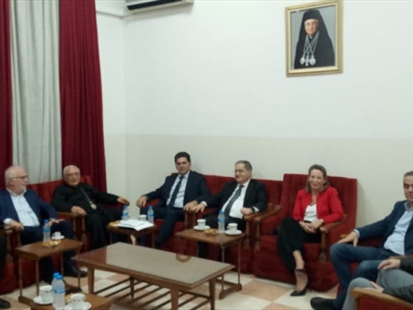 العبسي رأس اجتماعي الوزراء والنواب الكاثوليك و«المطارنة»: للتشدّد في المحافظة [...]