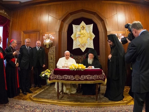 منذ ١٩٦٨ بابوات زاروا تركيا لتعزيز الوحدة بين الشرق والغرب