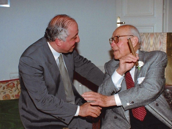 رجالات الوطن