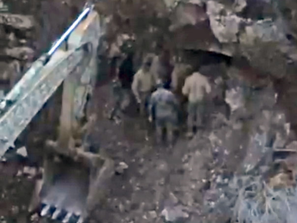 نصاب الجلسة يتحوَّل إلى معركة.. وتشويش إسرائيلي على اجتماع باريس