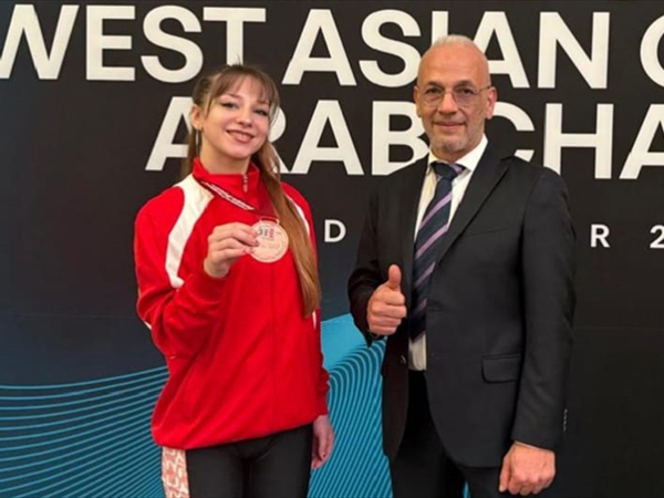 تتويج "برونزي" للرباعة اللبنانية نادجيا السمّان في أثقال غرب آسيا..