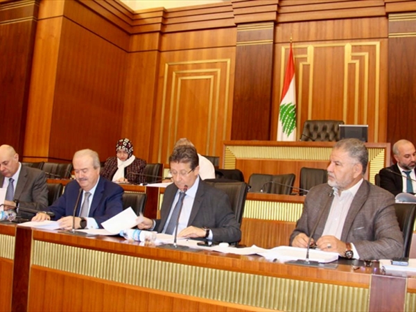 «المال» أنهت نقاش مواد الموازنة والاعتمادات الأسبوع المقبل