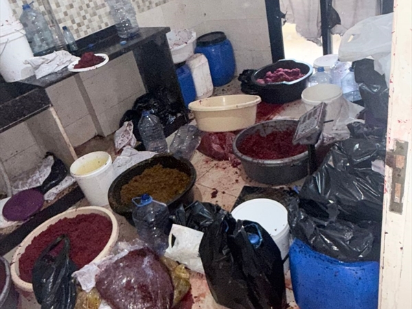 «الريجي» تضبط شقة لتزوير المعسَّل