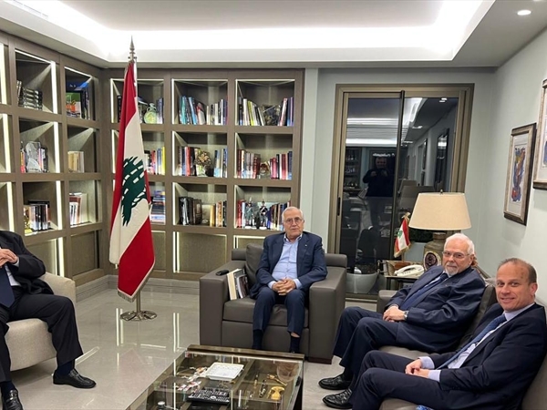 الرئيس سليمان يستقبل وفد "منبر الوحدة الوطنية" في اليرزة