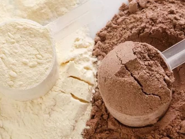 يخلطون مواد.. ويبيعونها على انها بروتين