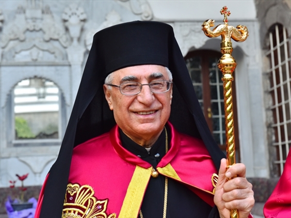 بطريركيَّة الروم الملكيِّين الكاثوليك  تنفي مزاعم استقالة البطريرك العبسي