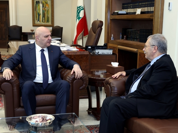 عون اطّلع من متري على مسار الاتصالات اللبنانية-السورية