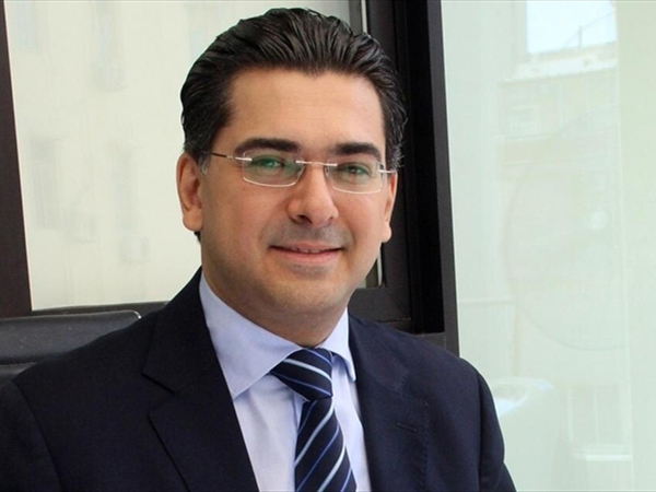 هو وهي 13-12-2025