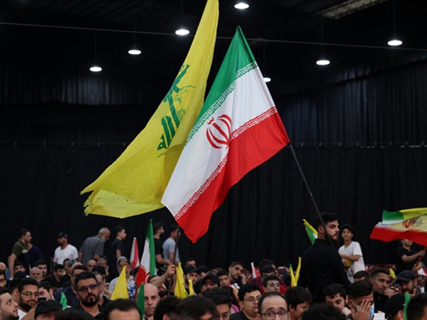 المطلوب من طهران الضغط على الحزب للإنخراط في مشروع الدولة