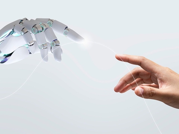 نحو ذكاءٍ اصطناعيّ أكثر إنسانيّة