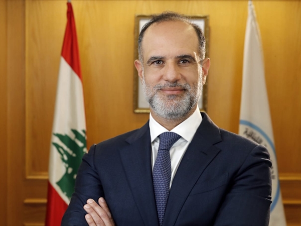 هو وهي 16-12-2025