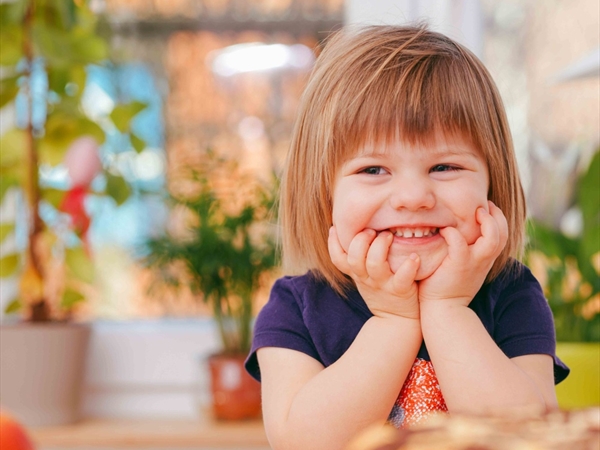 اليونيسف تحذِّر من خطر شديد  يحيط بأطفال العالم