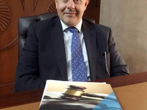 هو وهي 22-12-2025