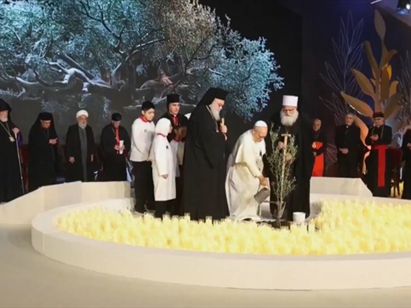 تأمُّلات في الإطلالة البابوية  التاريخية للبنان الجريح