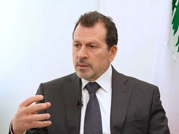 هو وهي 8-12-2025