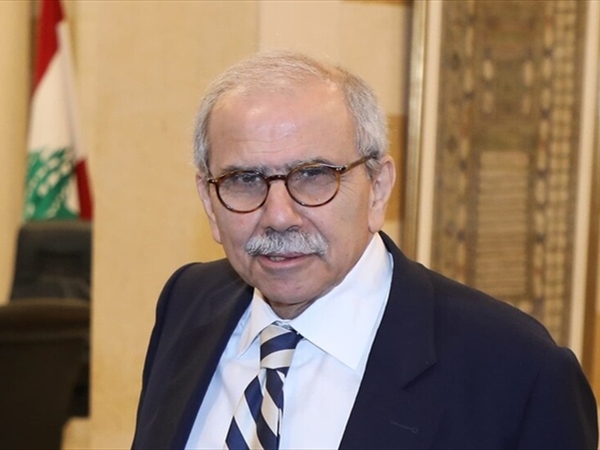 هو وهي 5-12-2025