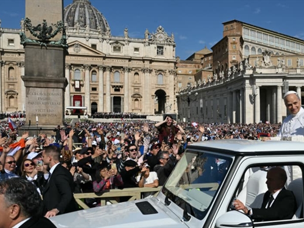 «ديكور مستورد»..!