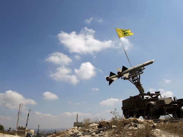 تهريب السلاح والمال الى "الحزب" مستمرّ... وقلقٌ أميركي