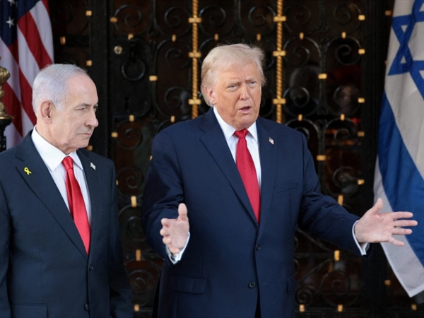 نتانياهو يكسر التقاليد ويمنح ترامب هذا الوسام...!