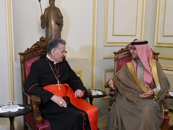 بخاري من بكركي: آمل تلقّف رسائل البابا