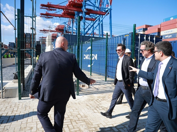 جولة نيابية في مرفأ بيروت: إشادة بالإدارة الجديدة ودعوة لشراكة [...]