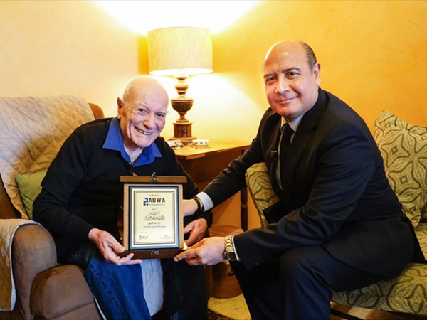 جمعية «جدوى» كرَّمت الفنان القدير وحيد جلال
