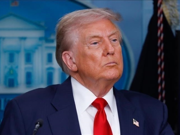 ترامب يهدِّد دولاً أوروبية أرسلت جنوداً إلى جزيرة غرينلاند