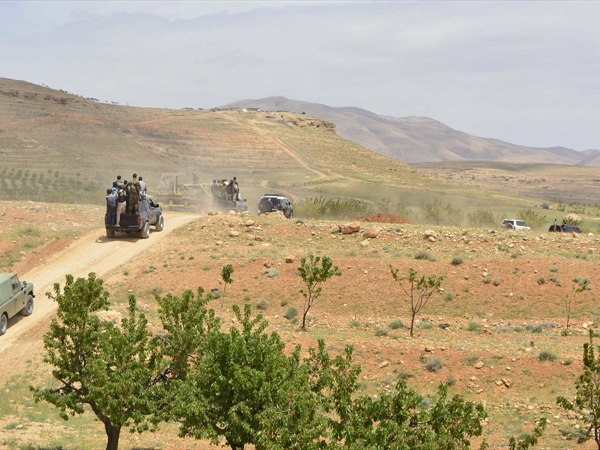 تدقيق يكشف تضخيمًا لمزاعم "غرف عمليات" بين لبنان وسوريا