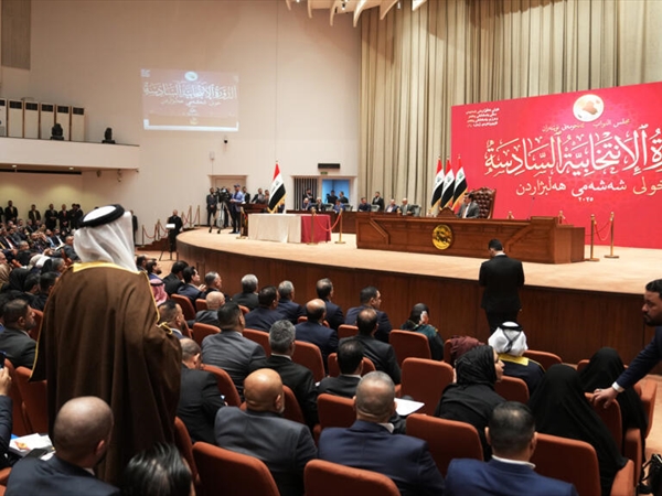 البرلمان العراقي يؤجِّل جلسة انتخاب نائب الرئيس.. وترامب يعارض تكليف المالكي للحكومة