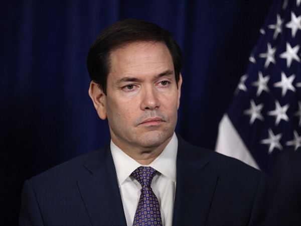 روبيو يعلن وضع اليد الأميركية على النفط الفنزويلي