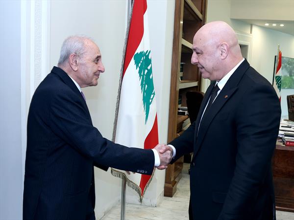 لجم الخلاف مع حزب الله بين بري وعون.. وموجة تفاهم بين ماكرون وسلام