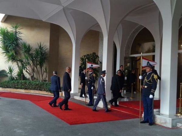 المساعي تراوح مكانها بلا فعالية حتى خضوع لبنان لمشروع المنطقة