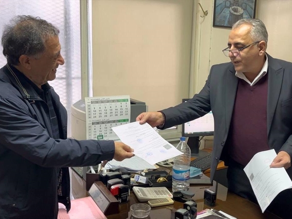 تسليم أول براءة ذمة إلكترونية صادرة عن «الضمان»