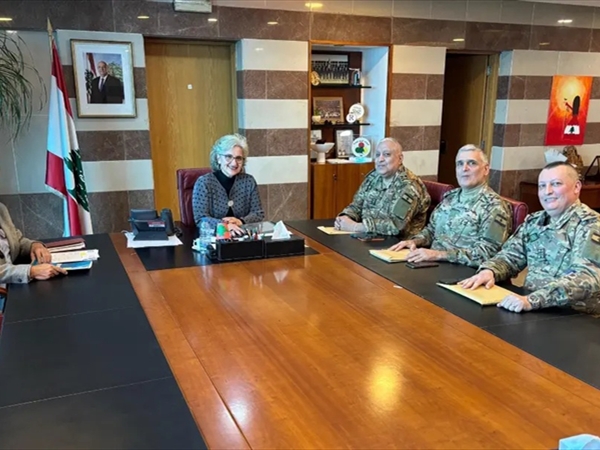 كرامي تتسلَّم دعوة للمشاركة في المنتدى العالمي للتعليم وتتابع مع قيادة الجيش ملف معادلة شهادات العسكريِّين