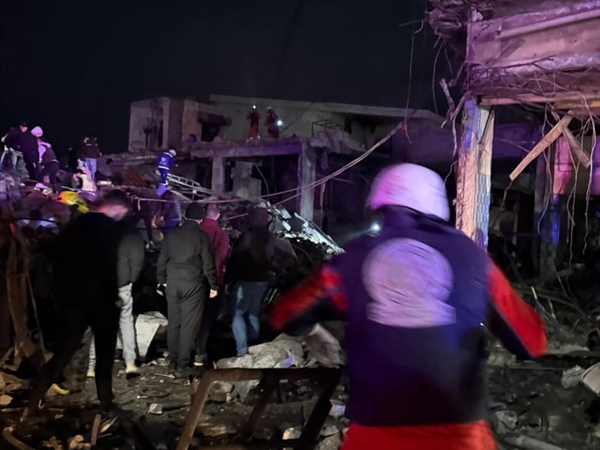 غارات عنيفة على صيدا... إصابات ودمار كبير