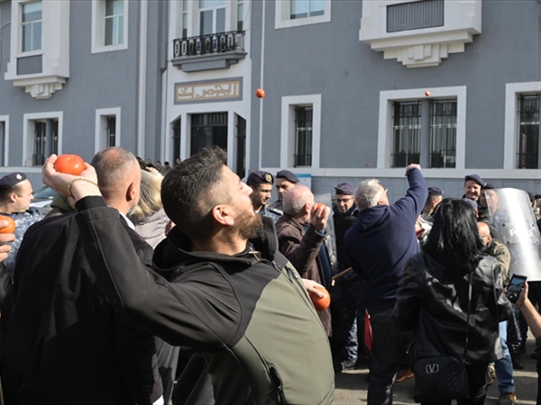 تحرُّك غاضب لأهالي ضحايا المرفأ: العدالة أولاً: لا تعيين لمدَّعى عليها!