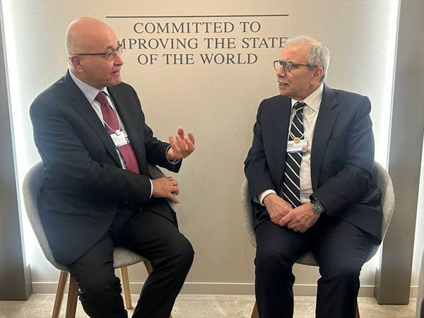 سلام من «دافوس»: سنوفّر التسهيلات لتشجيع الاستثمارات